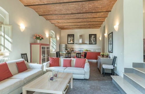 Gambassi Terme Villa | Villa Linchiano - Eight Bedroom Villa, Sleeps 14
