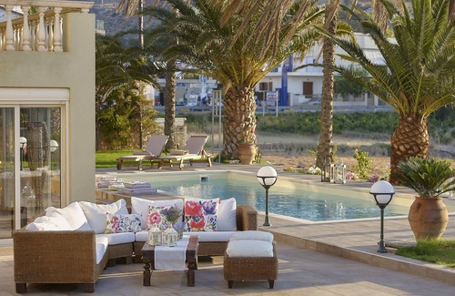 Gournai Villa | Villa living e - Motion close to the beach | Fantastic Pool| luxury Vacation