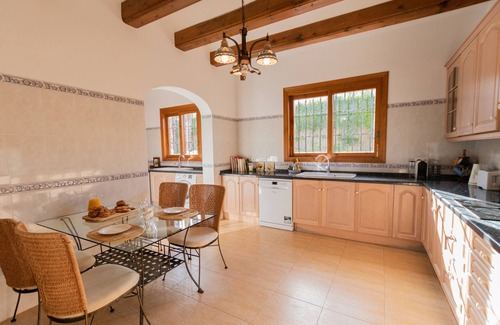 Tarraula Villa | Villa 'Lluca' with Mountain View, Wi-Fi and Air Conditioning