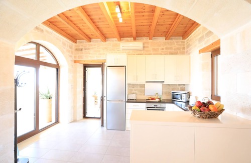 Atsipópoulon Villa | Villa Lofos, sea view, jacuzzi, heatabel infinity pool