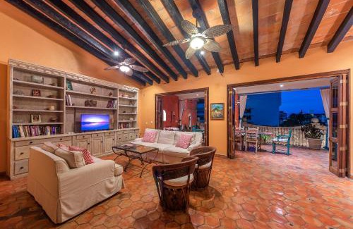 Romantic Zone Bed & Breakfast | Villa Lola - Adults Only
