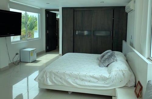 Girardot Villa | Villa Loma Linda