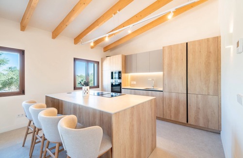 Ses Salines House | Villa Lorena - Newly Renovated and Just a Few Kilometers from the Beautiful Es Trenc Beach with Wi-Fi and A/C