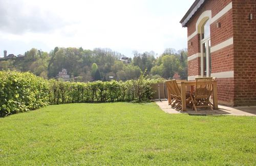 Bohon Villa | Villa Louise - Gorgeous holiday home for 9 persons