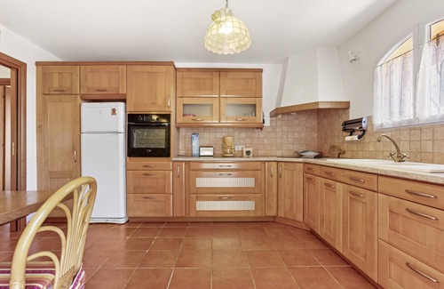 La Londe-les-Maures Villa | Villa "Lucio" with Sea View, Wi-Fi and Air Conditioning