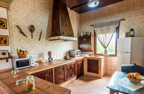 La Lantejuela Villa | Villa Lucrecia La Lantejuela by Ruralidays