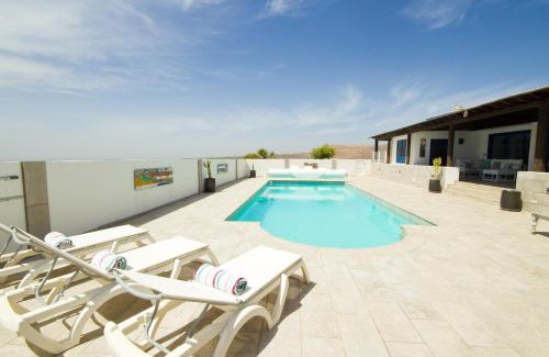 Tias Villa | Villa Lucy - By AZ Rentals