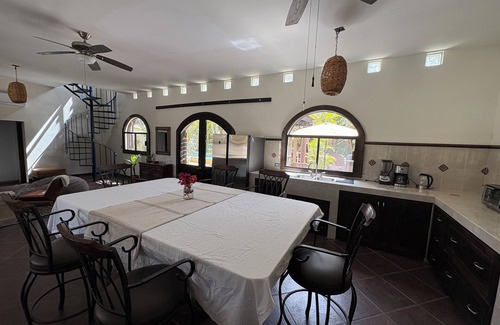 El Pescadero Villa | Villa Lunas de Mar, secret spot in Pescadero, sleeps 10, 4 bdrms, pool