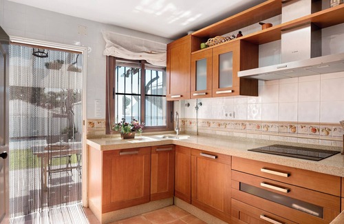Los Gallos-Cerromolino Villa | Villa 'Margaritas' with Private Pool, Wi-Fi and Air Conditioning