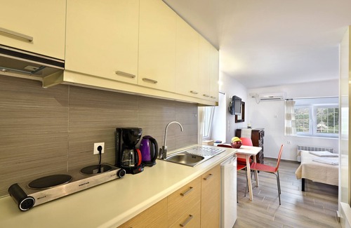 Anatoli House | Villa M - Villa with private pool and yard