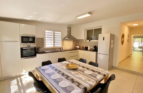 La Saline Les Bains House | *VILLA MANGUIERS* - 150 m from the lagoon and beach