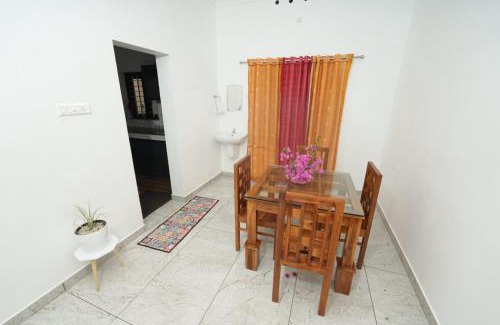 Varkala Bed & Breakfast | VILLA MANTRAA