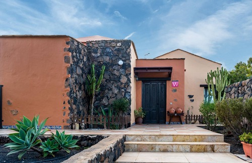 Villaverde Ski Chalet | Villa Maravilla heated pool and salt water