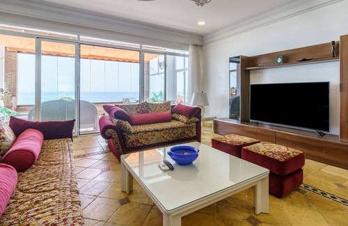 Cabopino Villa | Villa 'Margarita' close to the Beach with Pool & Wi-Fi