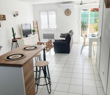 Meze House | Villa Marguerite