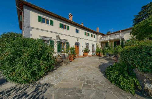 Sesto Fiorentino Villa | Villa Maria - in the hills above Florence