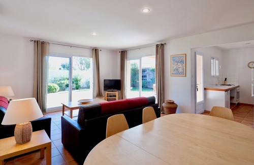 Cala Rossa Villa | Villa Marina Rossa - walking distance from the beach