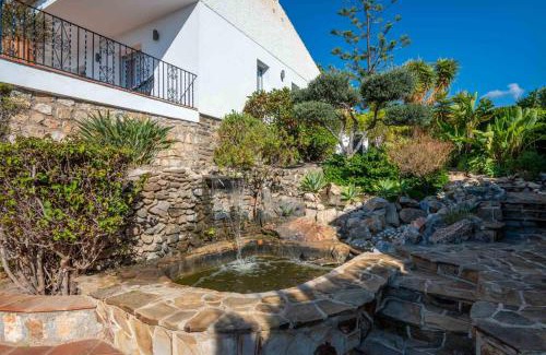 Velilla-Taramay Villa | Villa Mariposa - CTV56V