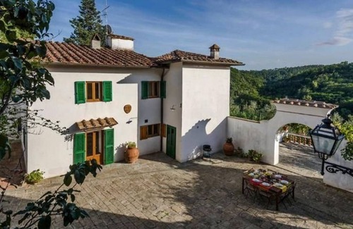 Tavarnuzze Villa | Villa Mary in Chiantishire and just 20 minutes from Florence is the perfect base