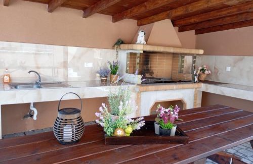 Karpenisi Apartment | Villa Mellifera