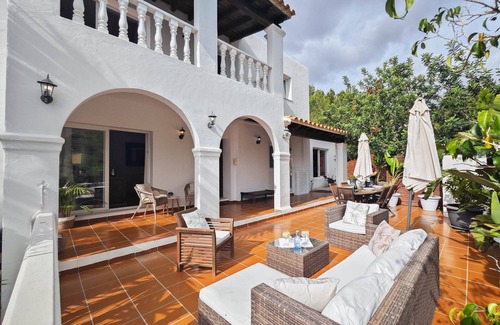 Santa Eulalia del Rio Villa | Villa 'Mercedes' with Sea View, Wi-Fi and Air Conditioning