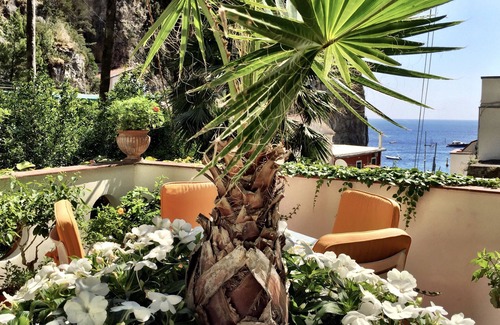 Praiano Villa | Villa Michelina, Located At Marina di Praia Beach