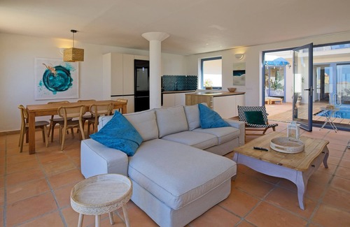 Bahia Calma House | Villa Minea Piscina Privada Jacuzzi Vistas AL MAR Wifi Fibra Optica