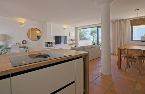Bahia Calma House | Villa Minea Piscina Privada Jacuzzi Vistas AL MAR Wifi Fibra Optica