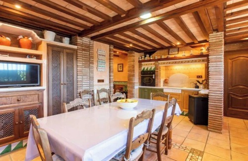 Rincon de la Victoria Villa | Villa mit Pool, 700 m vom Strand Entfernt