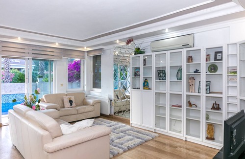 Icmeler House | Villa Mo İçmeler Daily Weekly Rentals