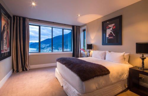 Queenstown City Centre Apartment | Villa Moana- Gas Fire- BBQ- Free Parking