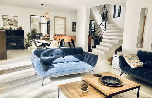 Venelles House | Villa Moderne et Confort Dans un Écrin de Verdure aux Portes Daix en Provence