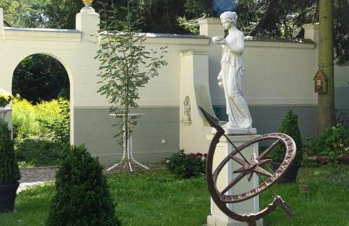Treuenbrietzen Apartment | Villa Moeller
