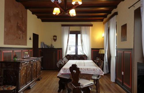 Varena Villa | Villa Molteni, Ville di Fiemme, Varena