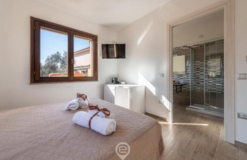 Iglesias Historic Centre House | Villa Monica - Suites
