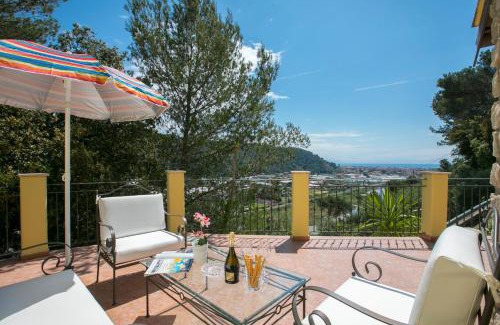 Camporosso Villa | Villa Monte Enrico - Pool And Whirlpool - Happy Rentals