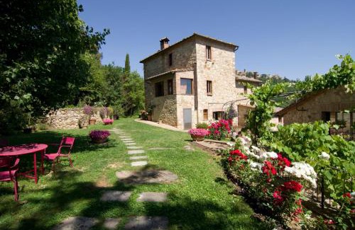 Todi Villa | Villa Montepulciano by Mmega