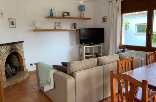 L'Escala House | Villa Montserrat 1, Terrace & Pool
