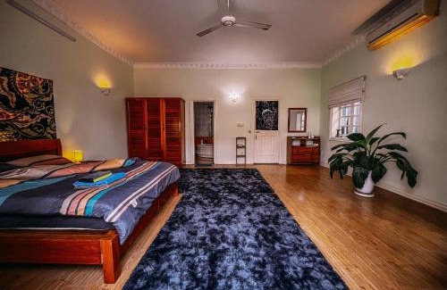 Quang An Apartment | Villa Moon 6