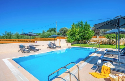 Adelianos Kampos Villa | Villa Mulberry Tree - Four Bedroom Villa, Sleeps 8