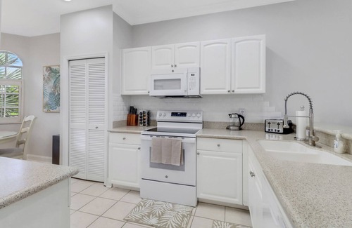 Central Naples Villa | Villa Napoli 3 bedroom Vacation dream in Naples FL