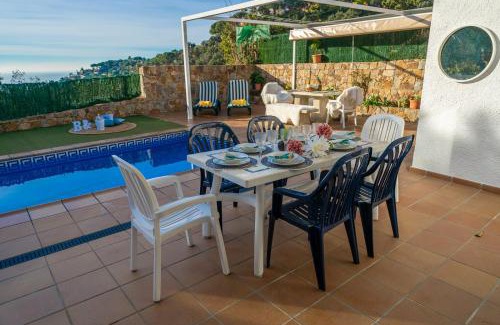 Tossa de Mar Villa | Villa Natura Lux, Piscina privada y zona exterior