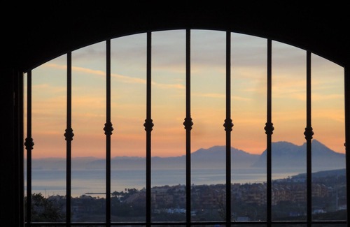San Roque Villa | Villa near Sotogrande, Sea, Gibraltar & Africa view, private pool, large garden