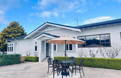 Newstead Villa | Villa Newstead Luxury Stay Near Hamilton