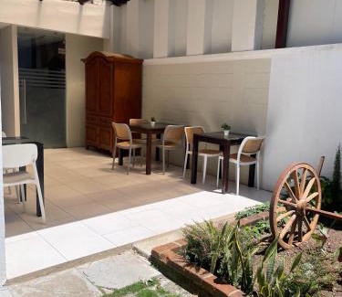 Zona 13 Hotel | Villa Nola