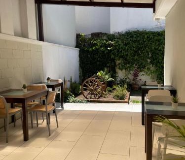 Zona 13 Hotel | Villa Nola