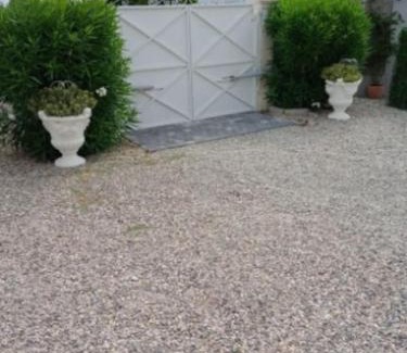 Le Thor Villa | VILLA NOUNOU