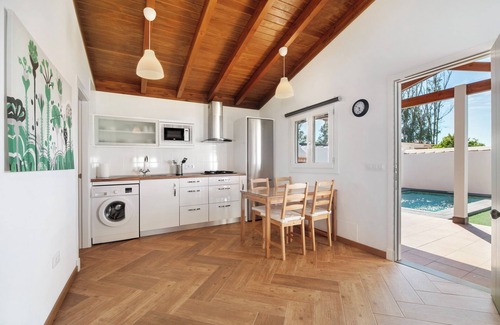 Chiclana de la Frontera Villa | Villa 'Novo Sancti Petri 3' with Private Pool, Wi-Fi and Air Conditioning