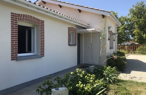 Grayan-Et-L'Hopital House | 'Villa Océan' with Private Pool, Private Terrace and Wi-Fi