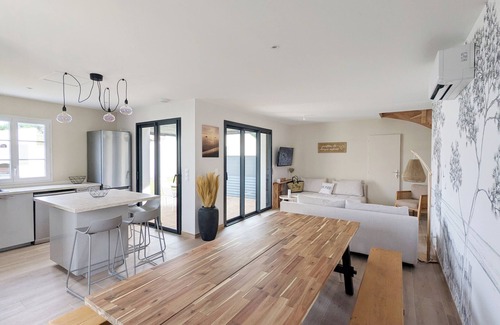 La Bree-les-Bains House | Villa ØDYSSÉA - F6 Large house + garden 200 m from beach & market